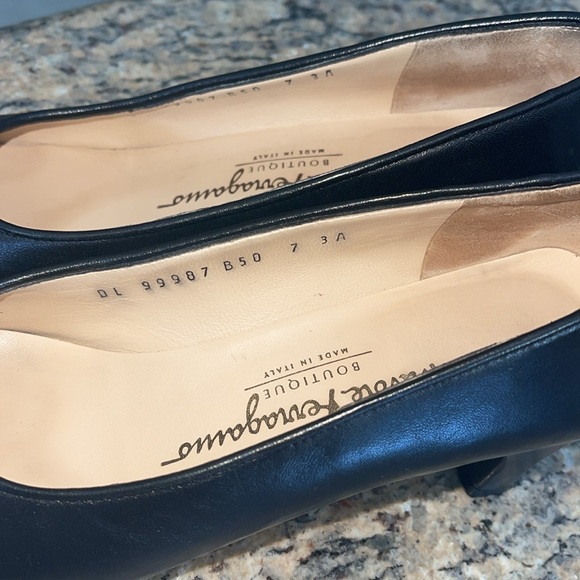 Salvatore Ferragamo Heels - Picture 6 of 7